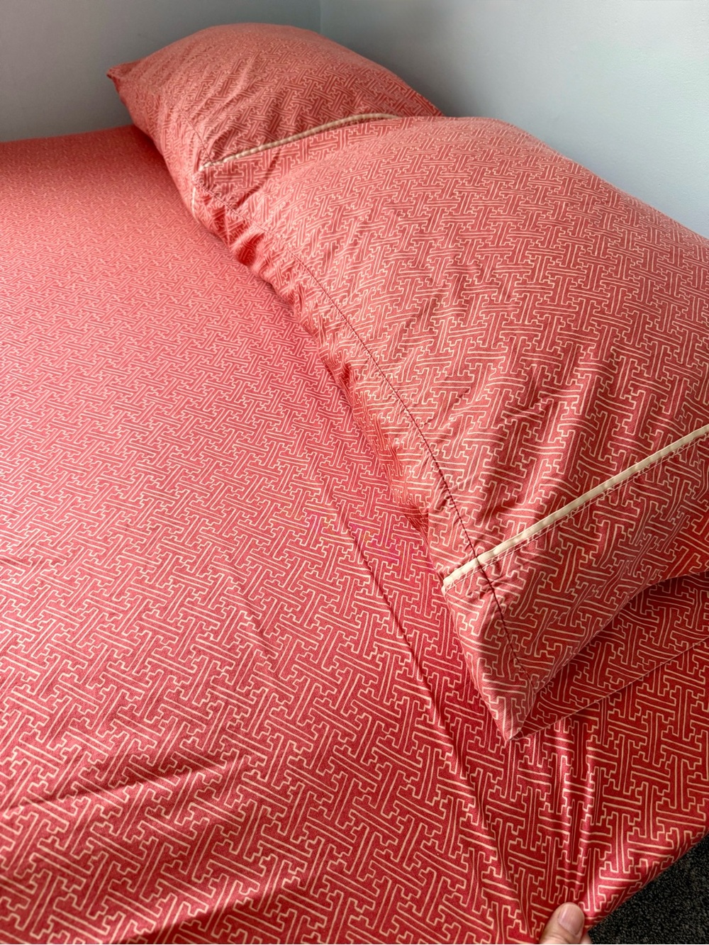 Ralph Lauren Coral Cotton Sheet and Pillowcases Set